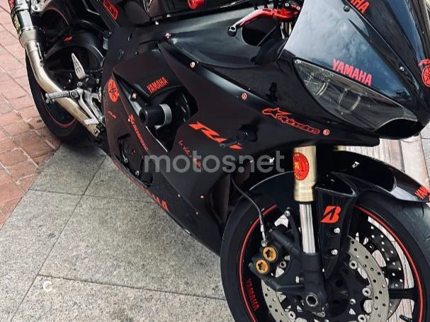 Yamaha YZF-R6 - Vista 1
