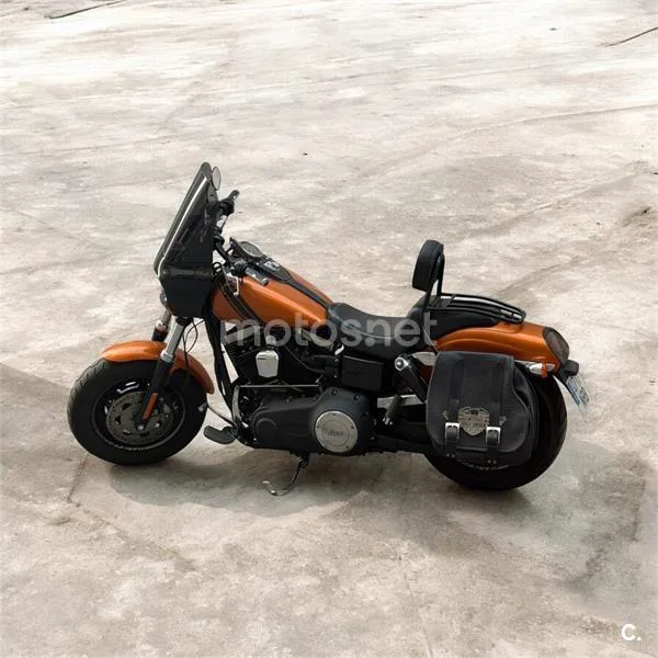 Harley-Davidson Dyna Fat Bob - Vista 1