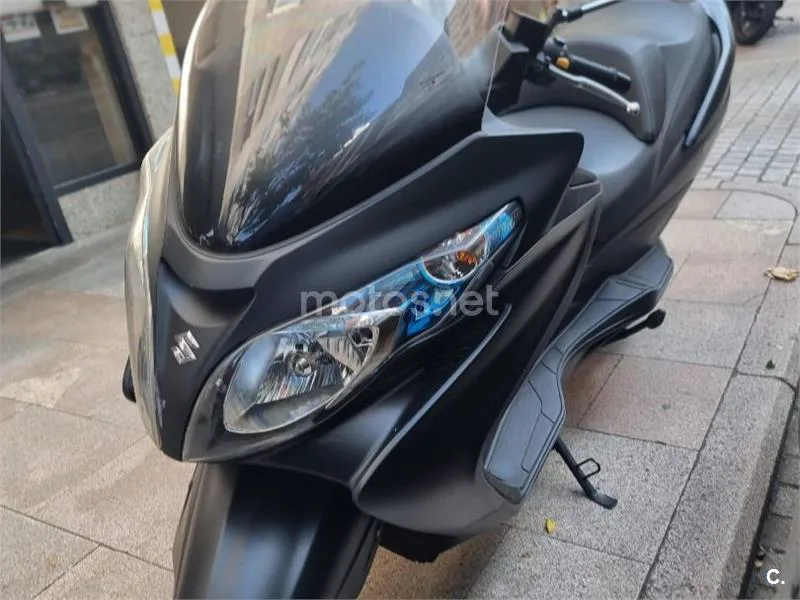Suzuki Burgman 400 2995 € 2016 Pontevedra - 1