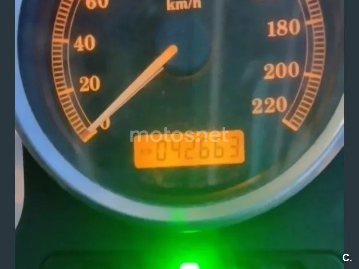 Harley-Davidson Iron 883 7600 € 2009 Valencia - 1