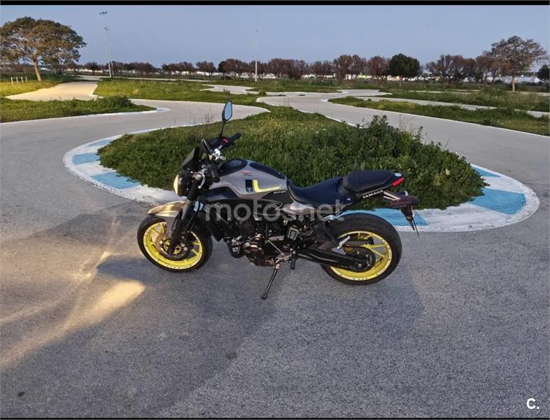 Yamaha MT-07 - Vista 1