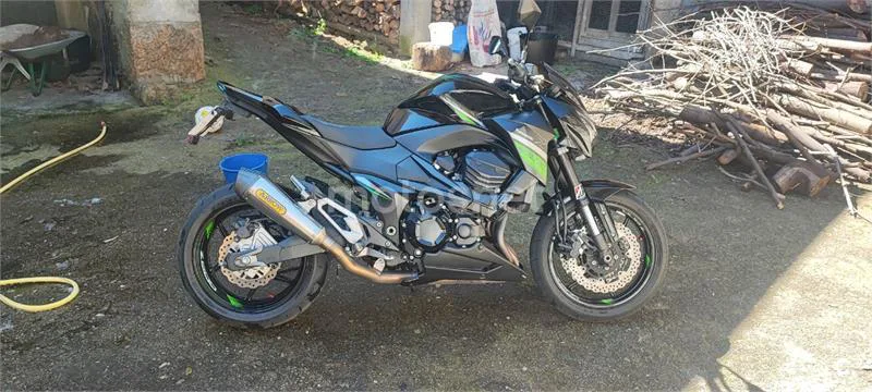 Kawasaki Z800 - Vista 1