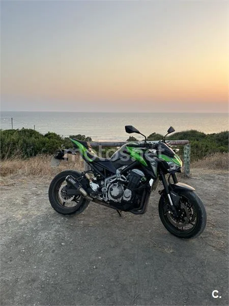 Kawasaki Z900 - Vista 1