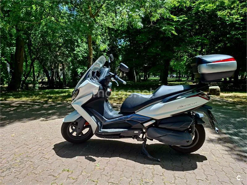 Kymco Super Dink 350 3150 € 2019 Araba - 1
