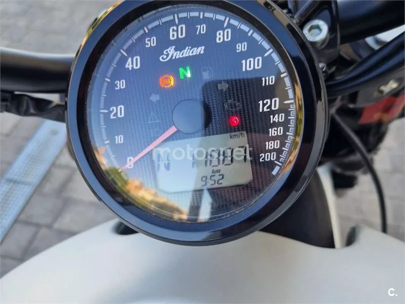 Indian Scout 10.000 € 2019 Madrid - 1