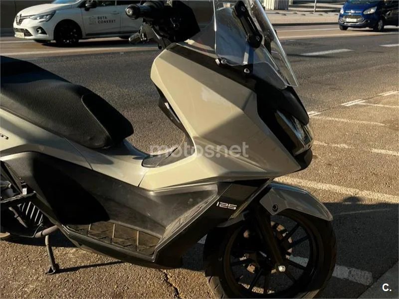 Kymco Sky Town 125 - Vista 1