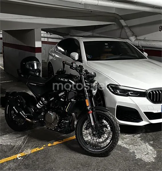 Husqvarna Svartpilen 401 3499 € 2022 Barcelona - 1