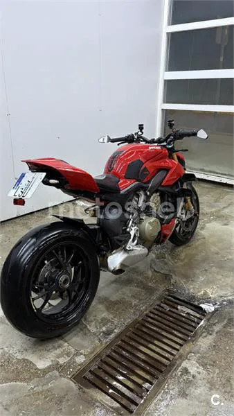 Ducati Streetfighter V4 - Vista 1