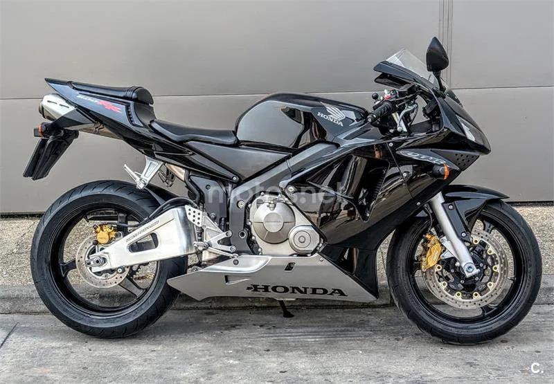 Honda CBR600RR - Vista 1