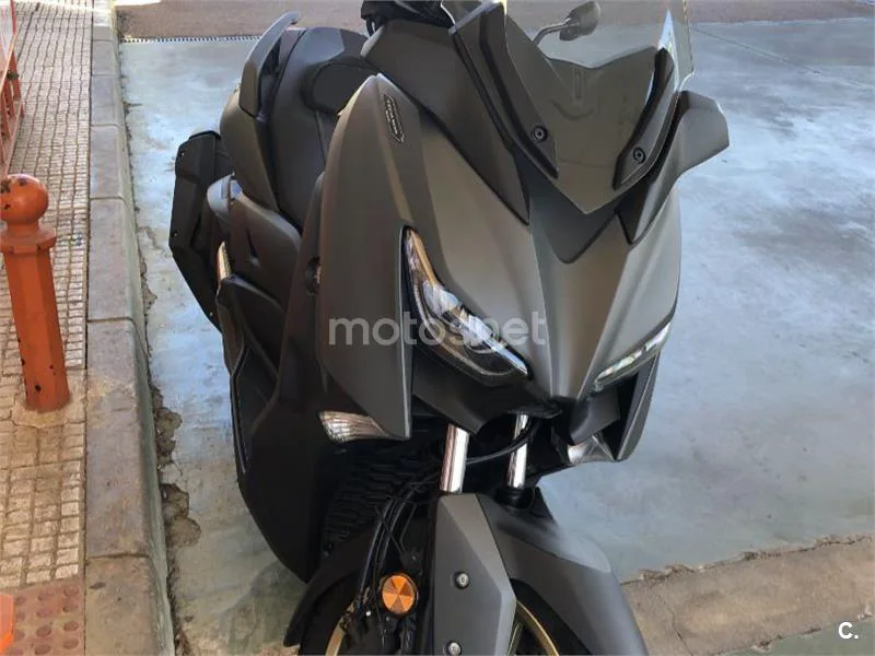 Yamaha XMAX 400 4500 € 2021 Badajoz - 1