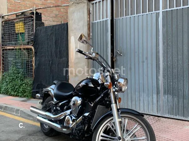 Kawasaki VN900 Custom - Vista 1