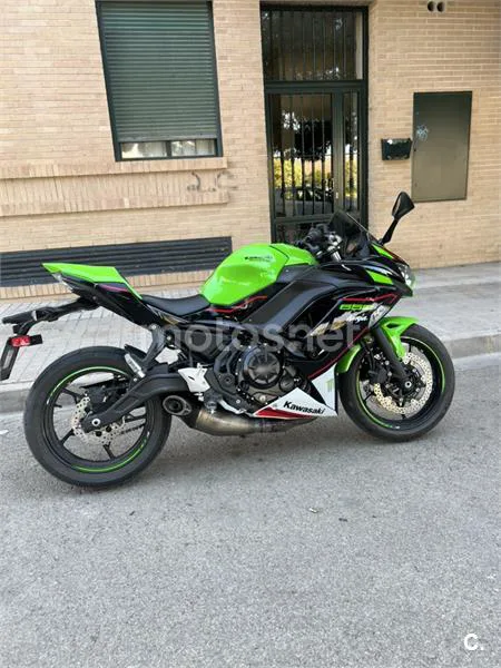 Kawasaki Ninja 650 - Vista 1