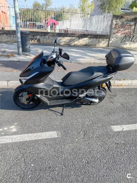 Honda PCX125 - Vista 1