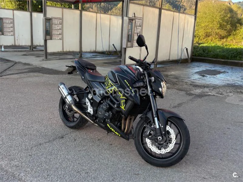 Suzuki GSX-S750 - Vista 1