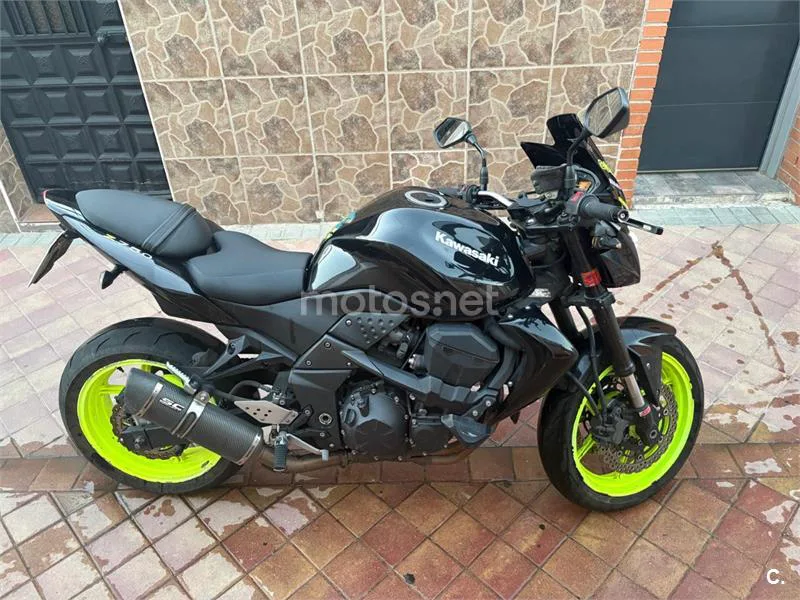 Kawasaki Z750 - Vista 1