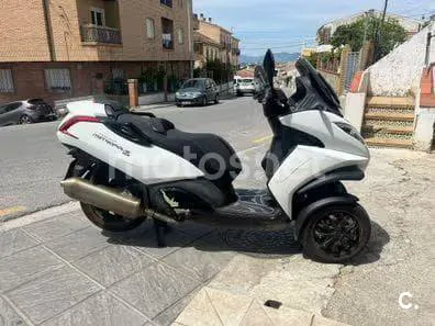 Peugeot Metropolis 400 4800 € 2013 Granada - 1