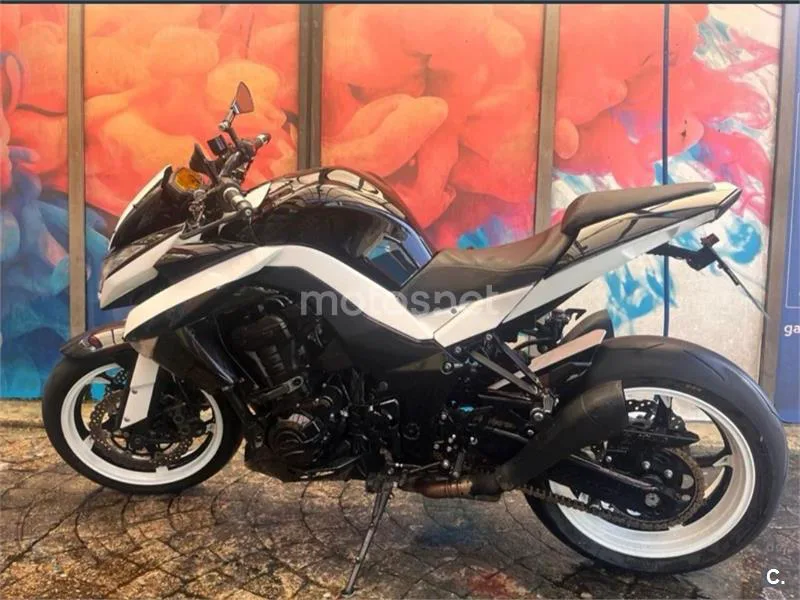 Kawasaki Z1000 - Vista 1