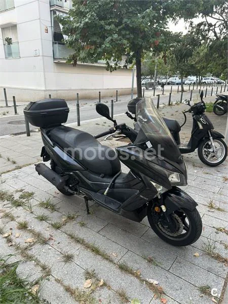 Kymco Grand Dink 300 1843 € 2019 Barcelona - 1