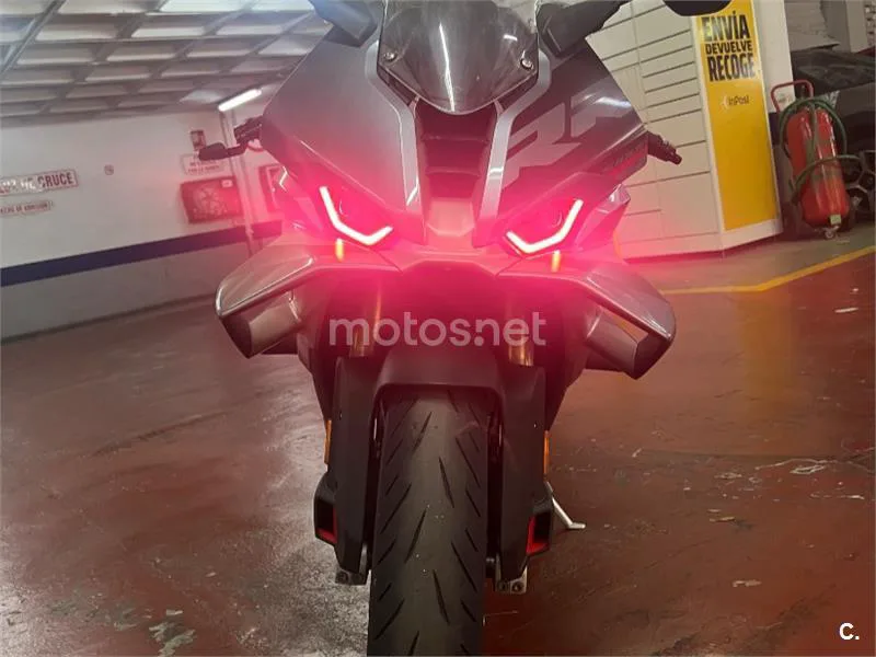 BMW S 1000 RR - Vista 1