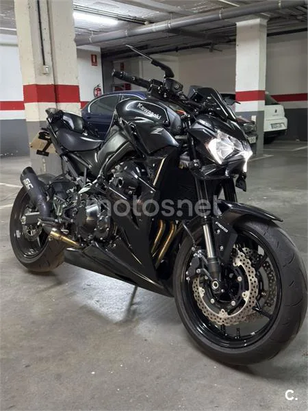 Kawasaki Z900 - Vista 1