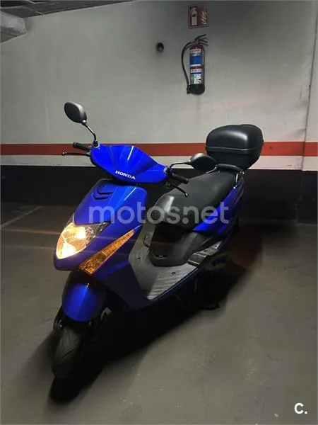 Honda Lead 100 - Vista 1