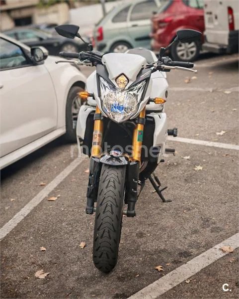 Yamaha FZ8 - Vista 1