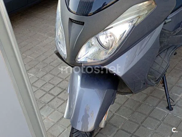 Aprilia Atlantic 125 - Vista 1