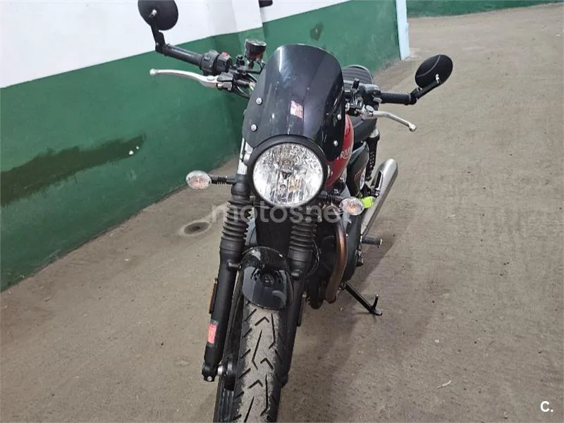 Triumph Street Twin 6000 € 2019 Asturias - 1
