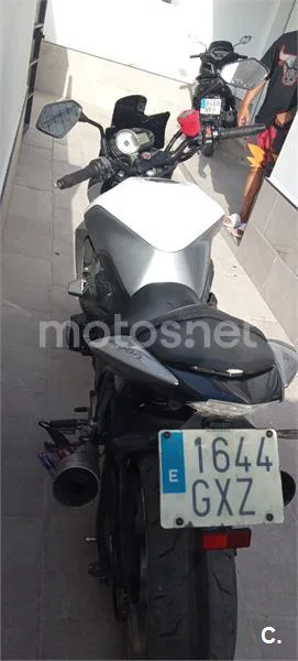 Kawasaki Z1000 - Vista 1
