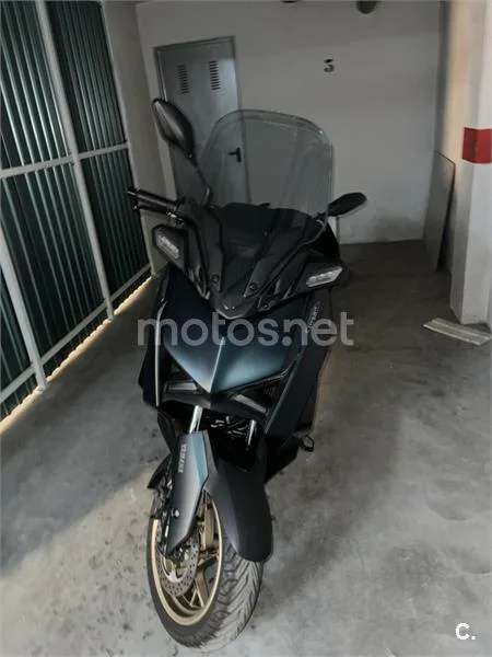 Yamaha XMAX 125 4900 € 2023 Granada - 1
