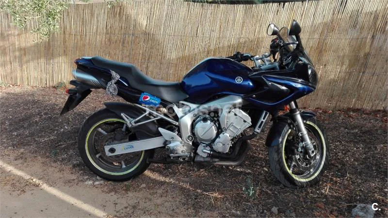 Yamaha FZ6 Fazer - Vista 1