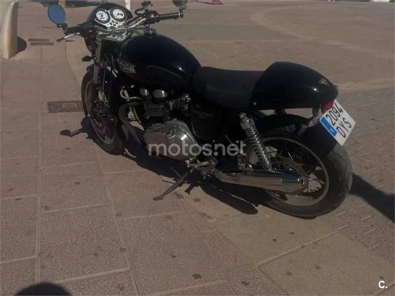 Triumph Thruxton - Vista 1