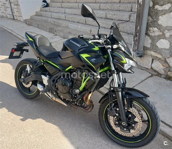 Kawasaki Z650 - Vista 1