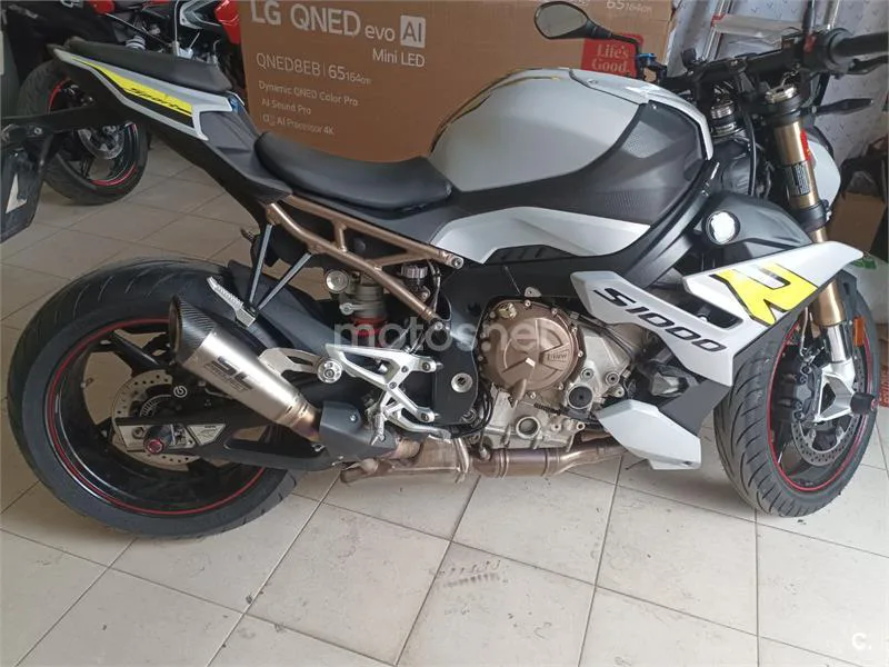 BMW S 1000 R - Vista 1