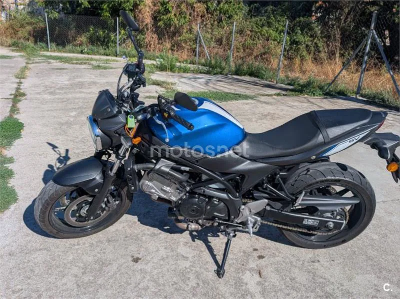 Suzuki SV650 3390 € 2017 Barcelona - 1