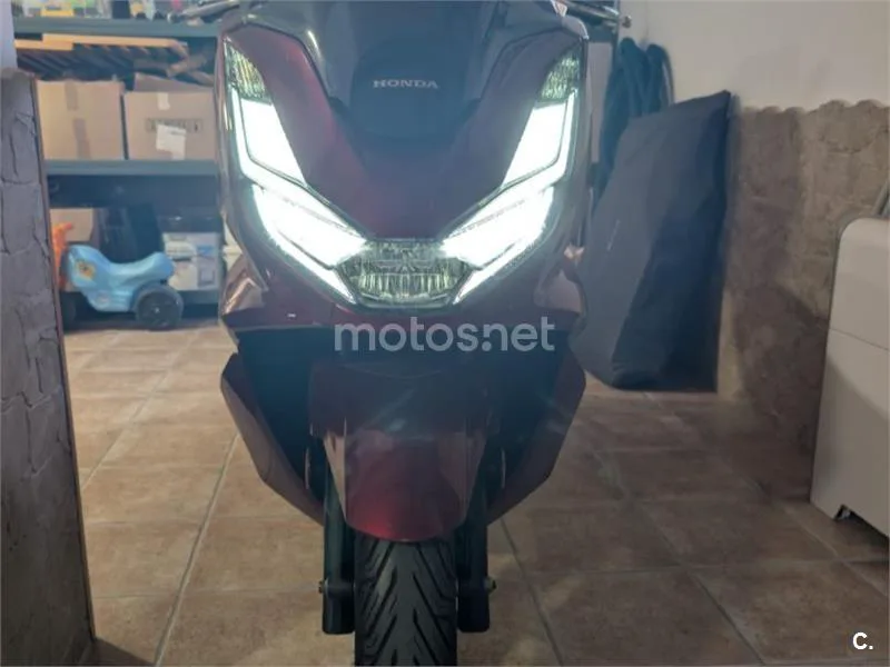 Honda PCX125 - Vista 1