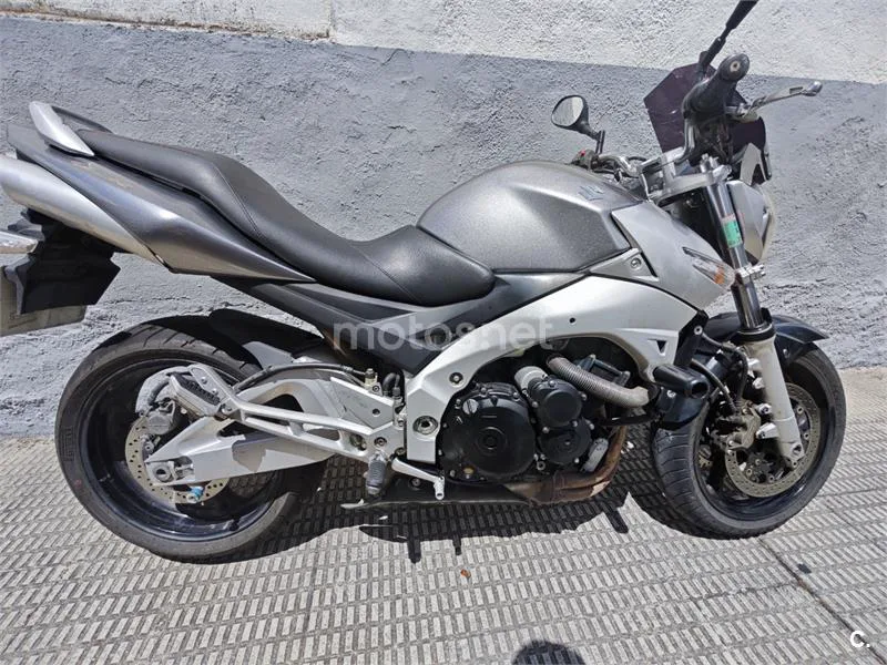 Suzuki GSR600 1550 € 2006 Navarra - 1