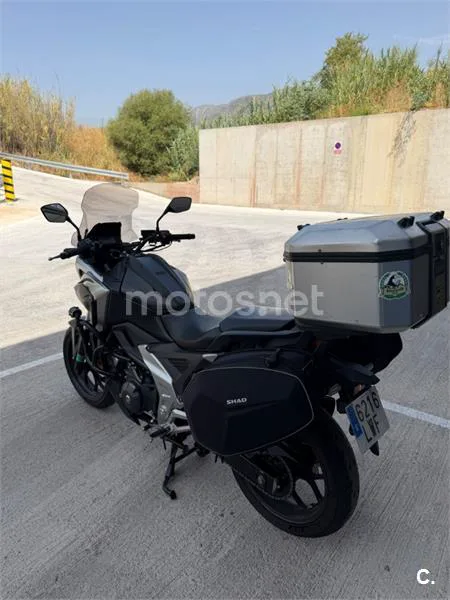 Honda NC750X - Vista 1
