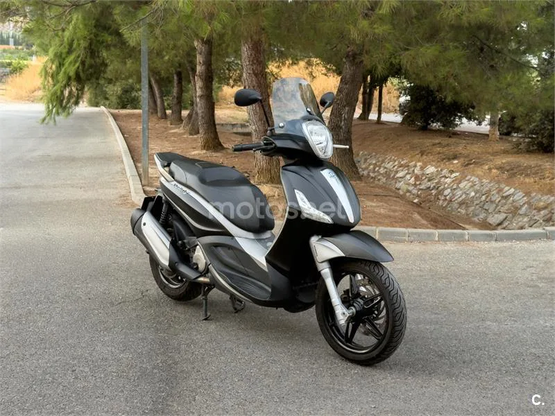 Piaggio Beverly Sport Touring 350 2600 € 2015 Granada - 1