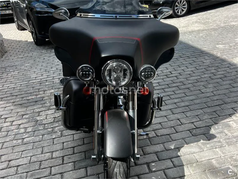 Harley-Davidson CVO Road Glide 19.200 € 2013 Almería - 1