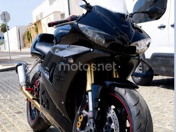 Yamaha YZF-R6 - Vista 1