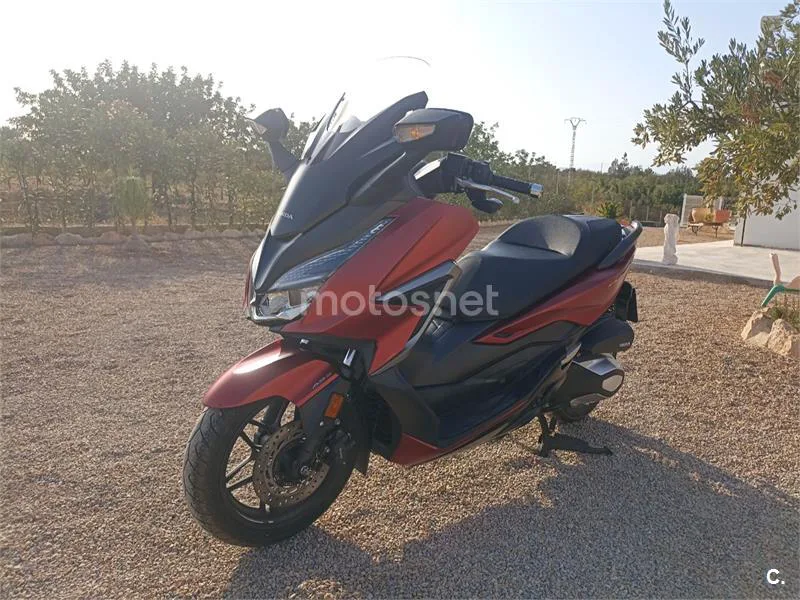 Honda Forza 350 - Vista 1