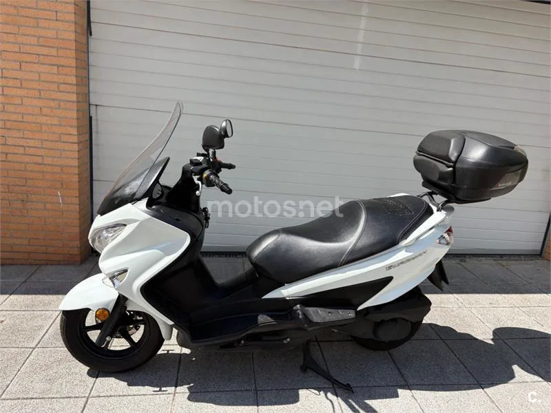 Suzuki Burgman 125 - Vista 1