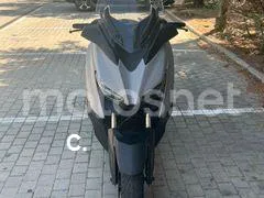 Yamaha XMAX 300 - Vista 1