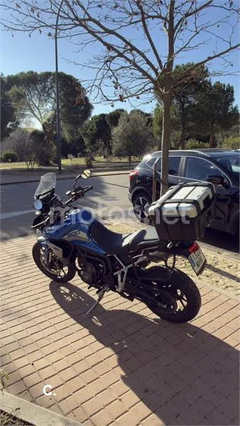 Triumph Tiger 900 - Vista 1