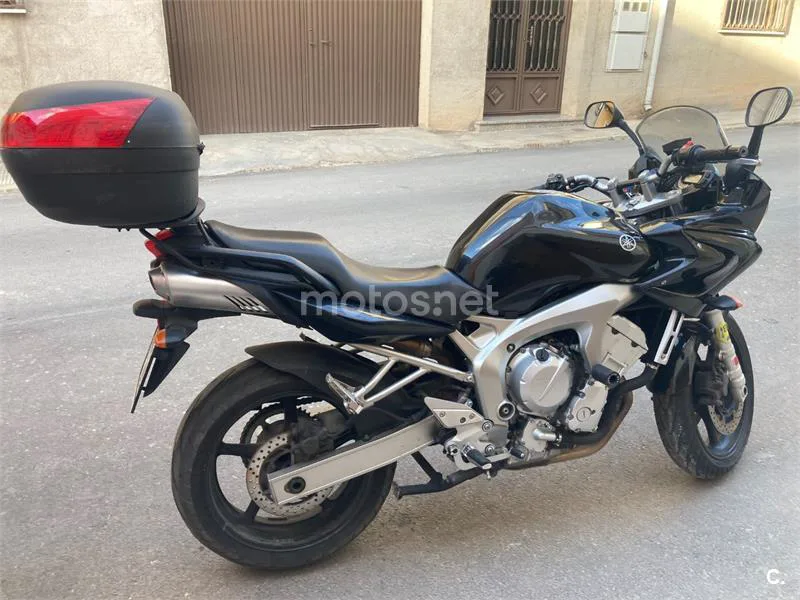 Yamaha FZ6 Fazer - Vista 1
