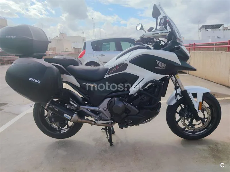 Honda NC750X - Vista 1