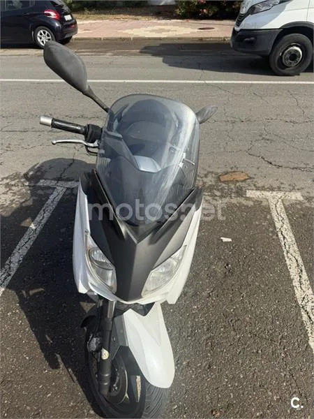 Yamaha XMAX 125 - Vista 1