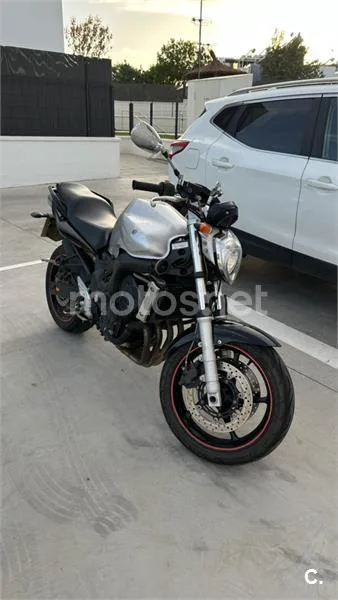 Yamaha FZ6 - Vista 1