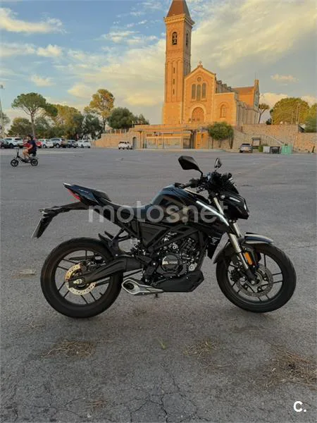 Voge 125R 2800 € 2025 Valencia - 1